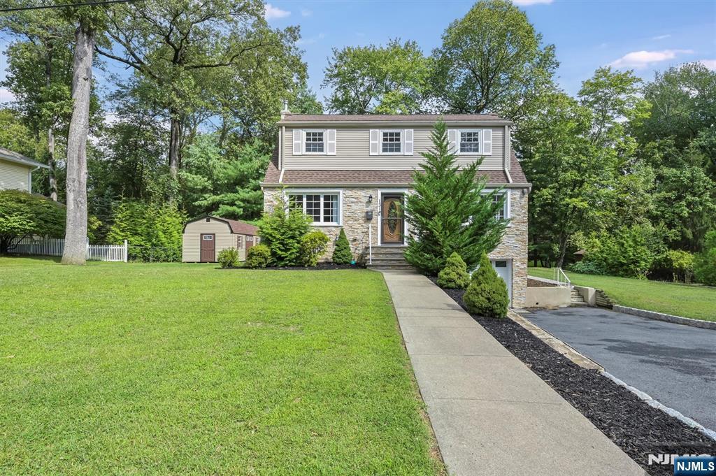 131 Elmwood Avenue, Allendale, NJ